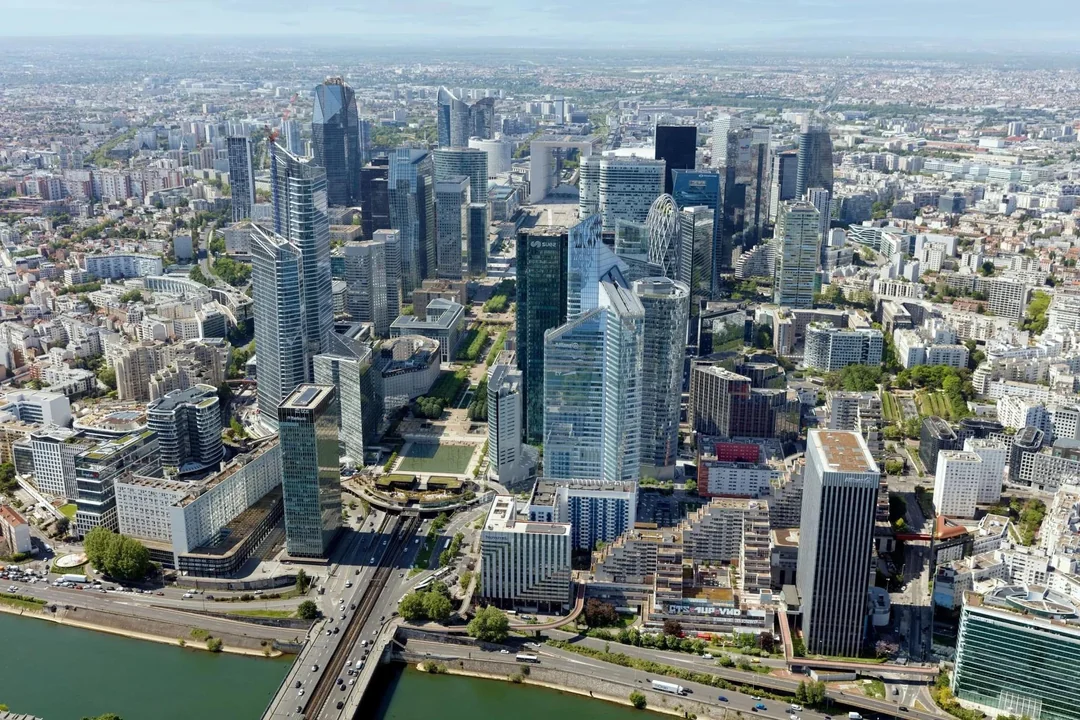 Automatisation sales pour startups parisiennes – lead routing et enrichissement